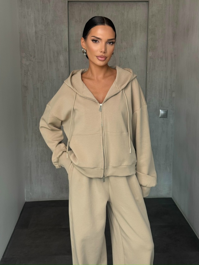 Спортивный костюм 23128268