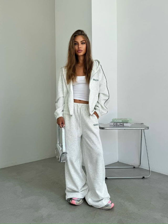 Спортивный костюм 23127770