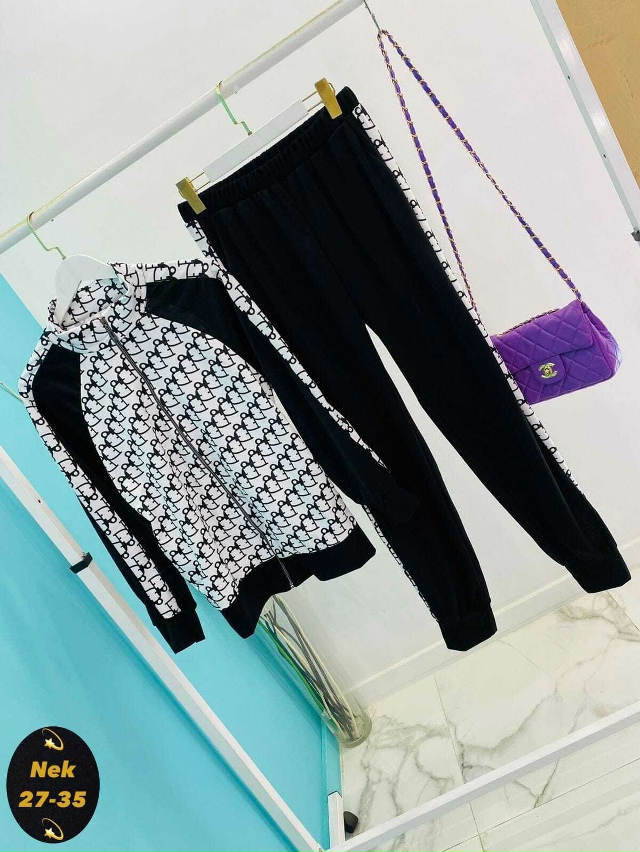 Спортивный костюм 23130509