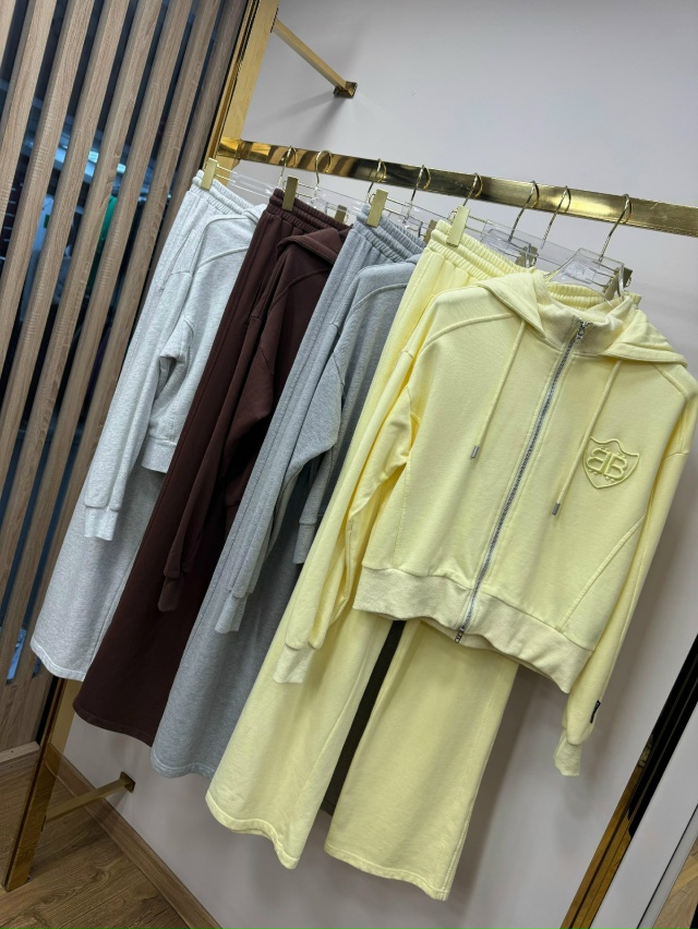 Спортивный костюм 23130519