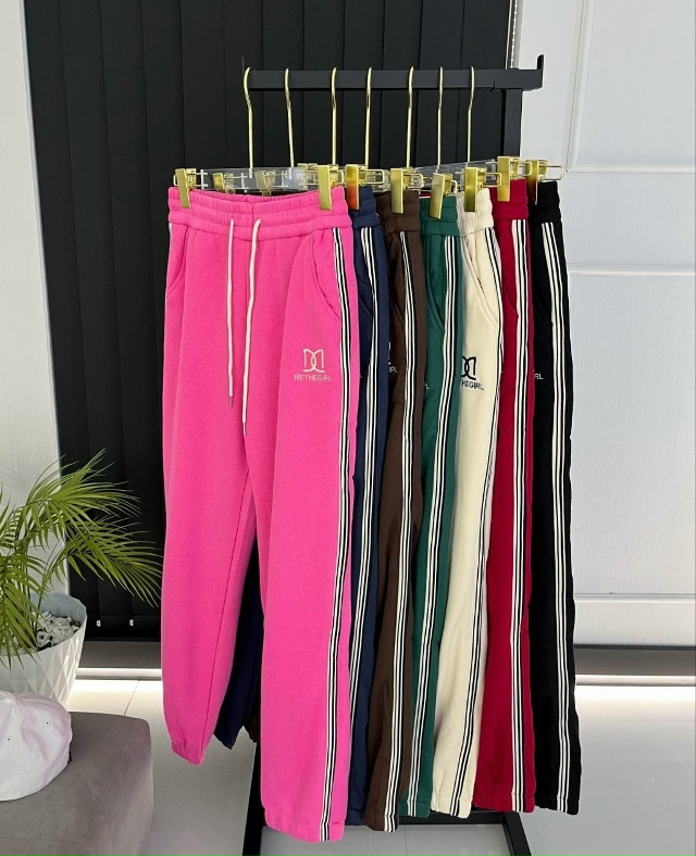 Спортивные брюки 23130021