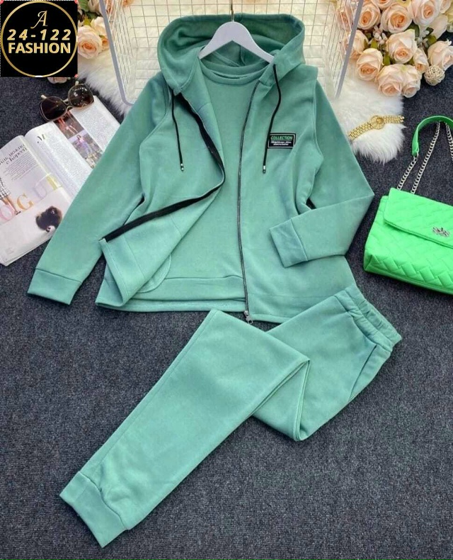 Спортивный костюм 23131155