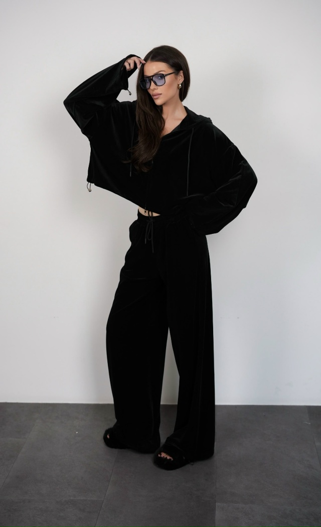 Спортивный костюм 23133598