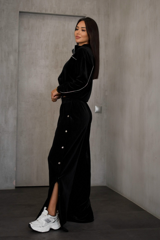 Спортивный костюм 23133599