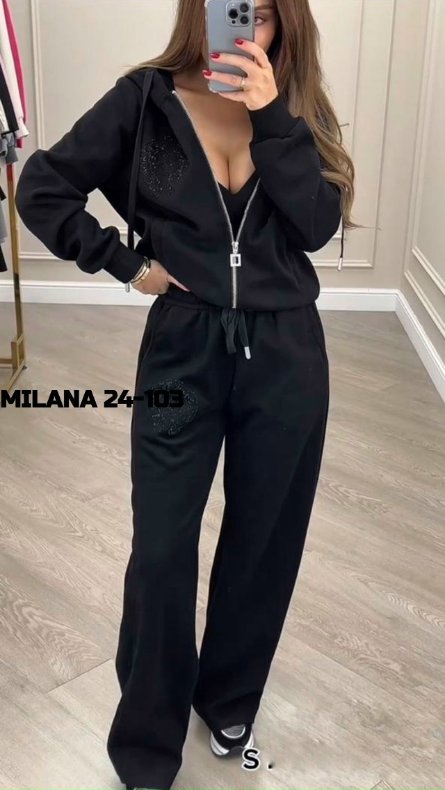 Спортивный костюм 23132839