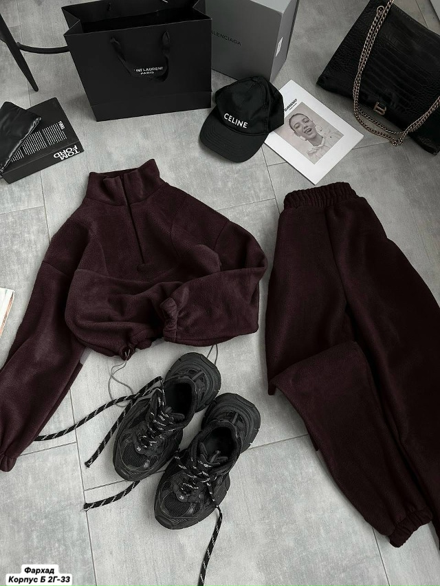 Спортивный костюм 23133412