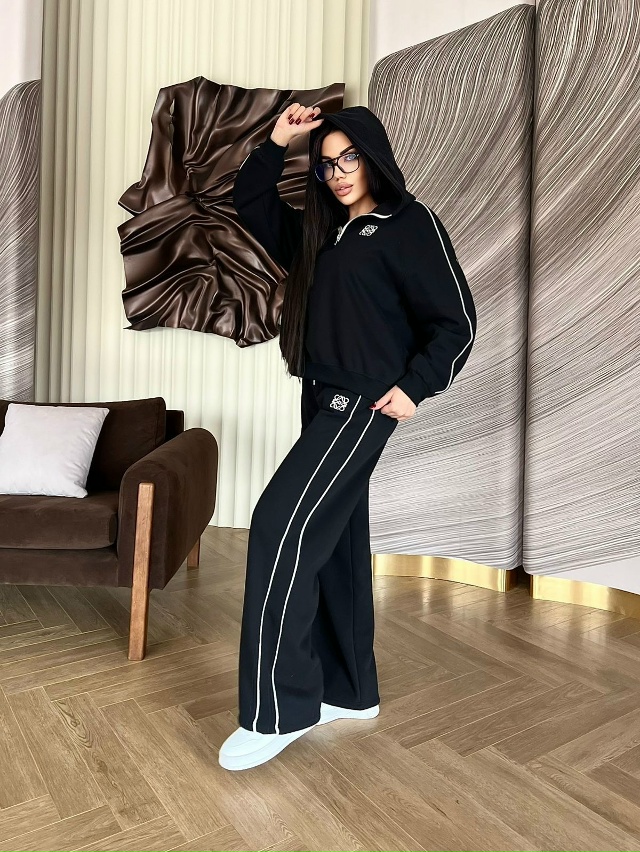 Спортивный костюм 23134564