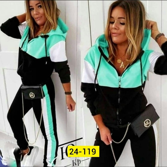 Спортивный костюм 23135782