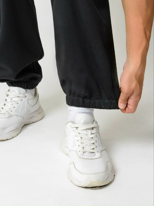 Спортивный костюм 23136904