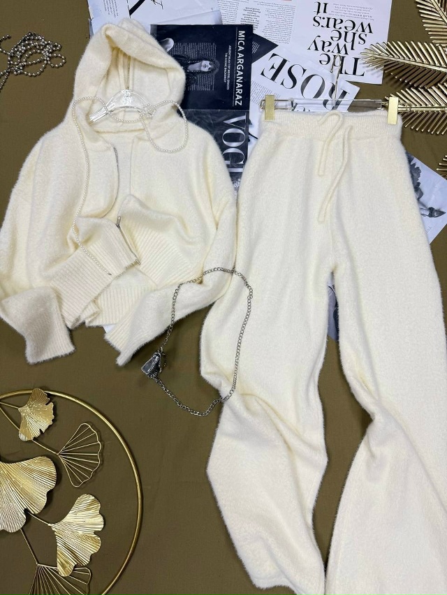 Костюм 23136794