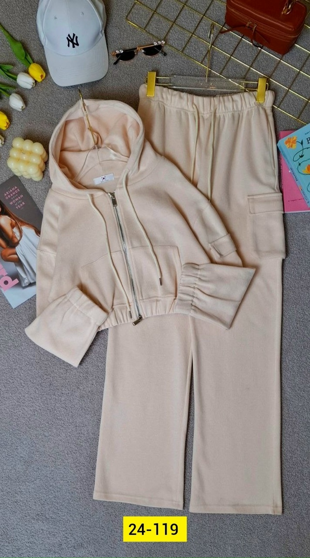 Костюм 23137653