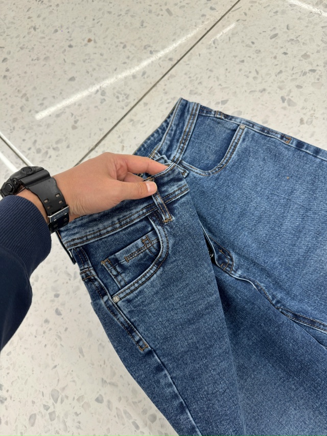 Джинсы 23138396