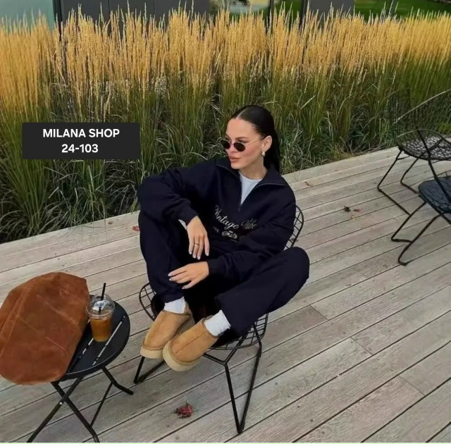 Спортивный костюм 23139449