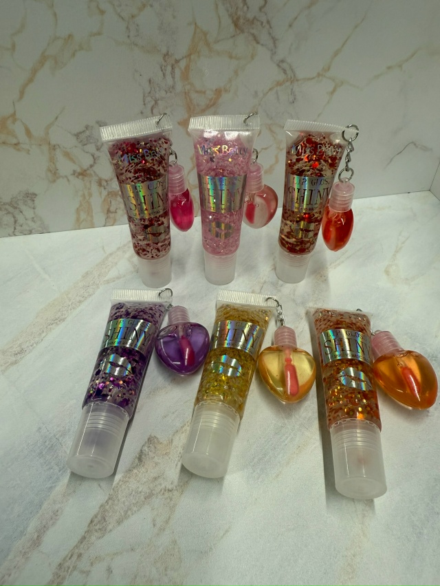 Блеск для губ 23141892