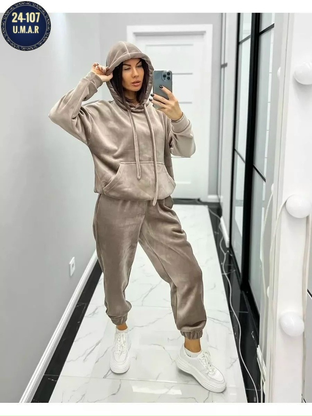 Спортивный костюм 23143515