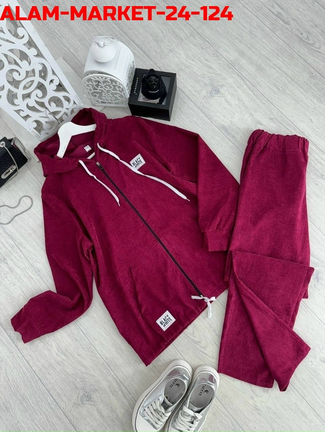 Спортивный костюм 23144933