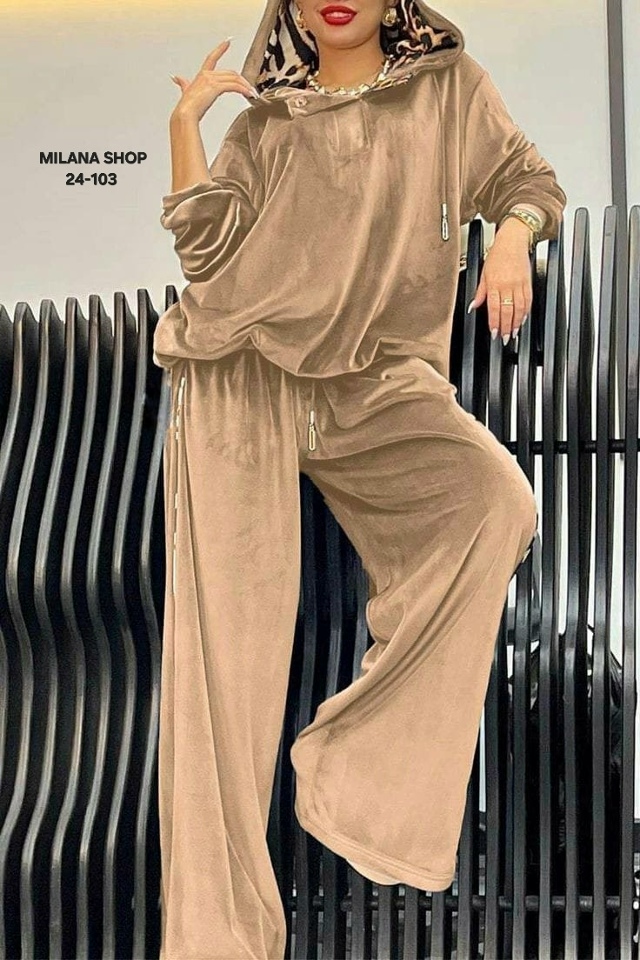 Спортивный костюм 23147318