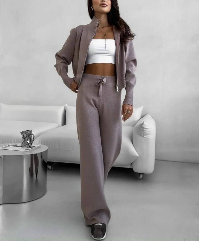 Костюм 23149008