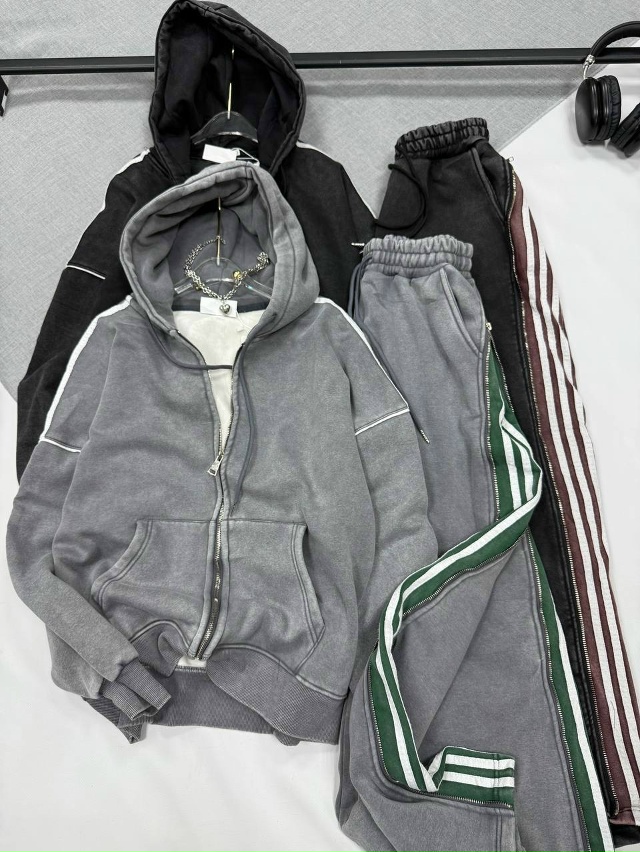 Спортивный костюм 23148707