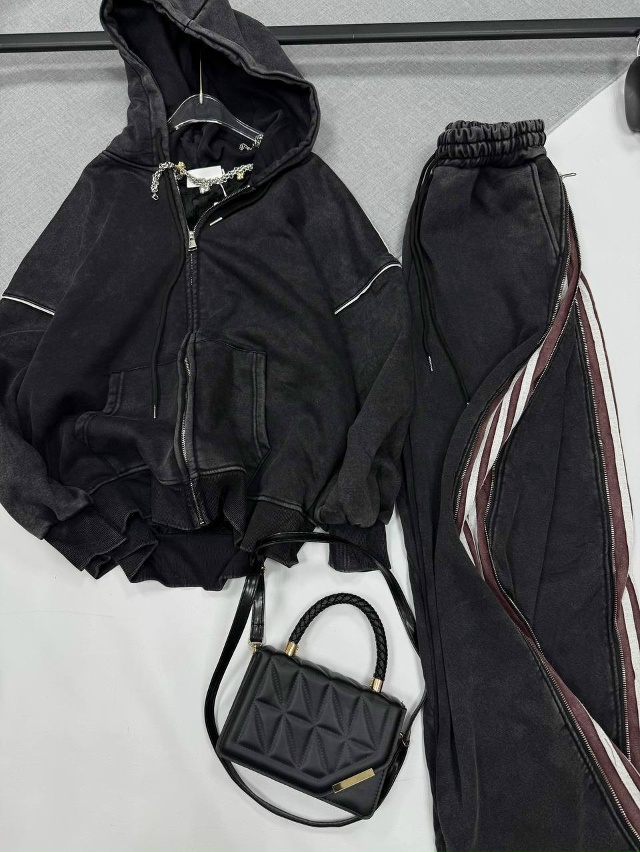 Спортивный костюм 23150669