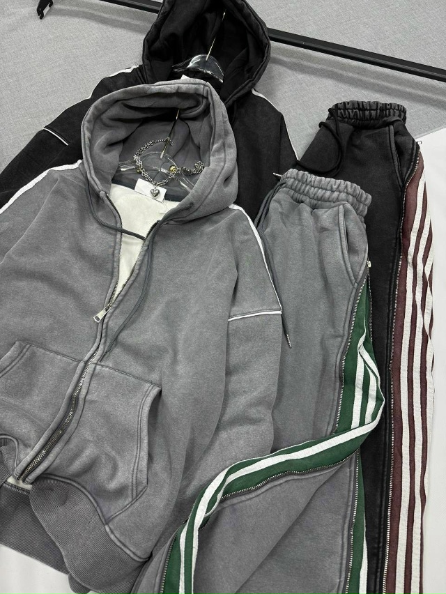 Спортивный костюм 23150669