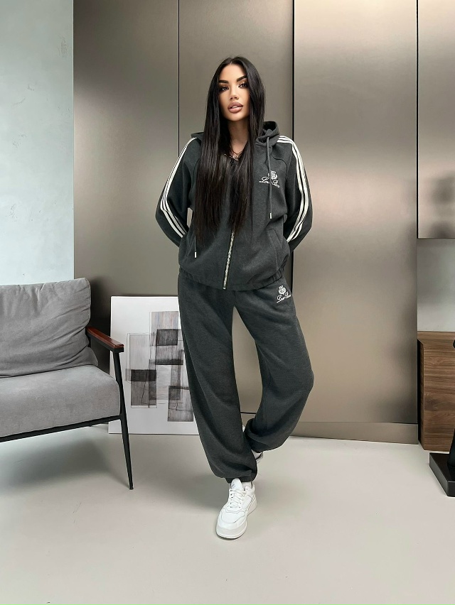 Спортивный костюм 23151444