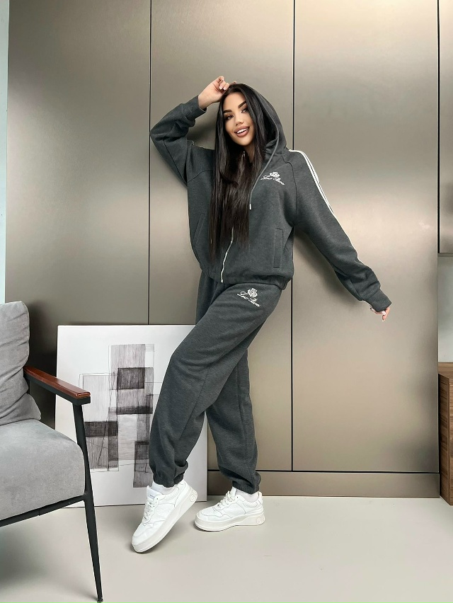 Спортивный костюм 23151444