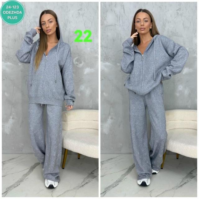 Спортивный костюм 23152378