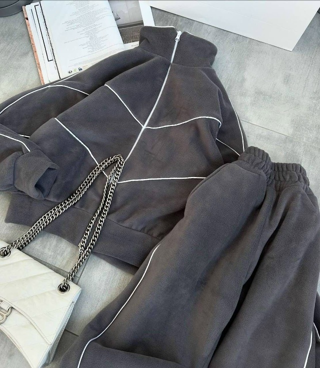 Спортивный костюм 23152524