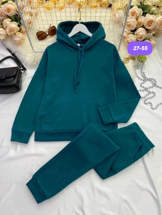 Спортивный костюм 23154392