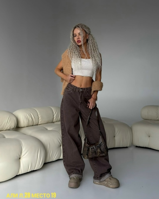 Джинсы #23157438