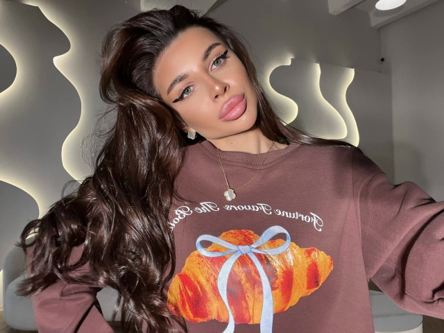 Спортивный костюм 23158536