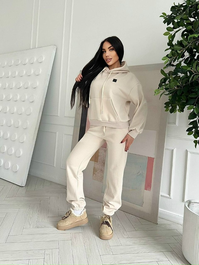 Спортивный костюм 23158824