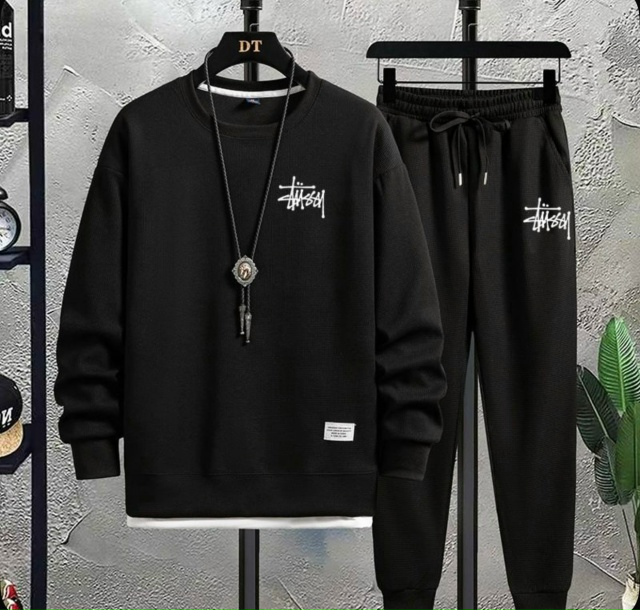 Спортивный костюм 23158362