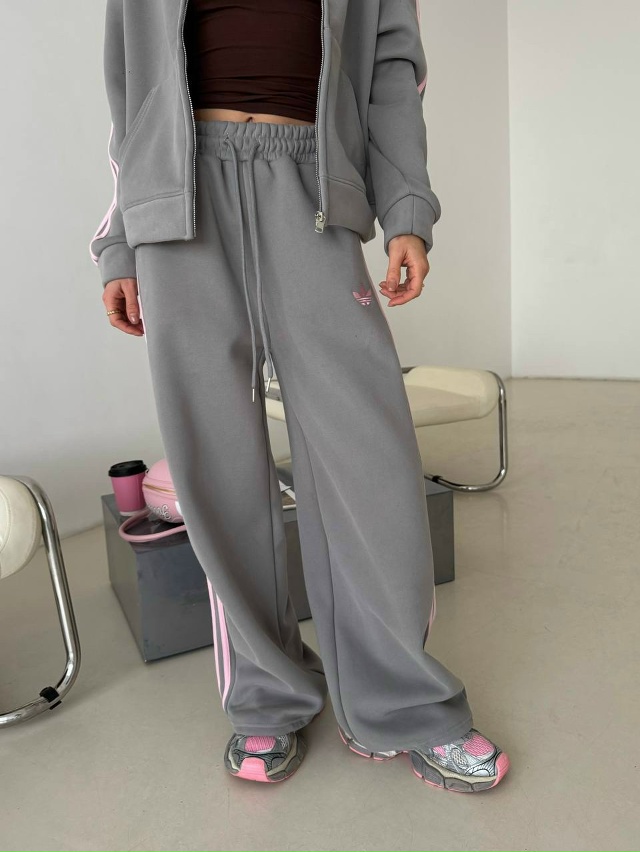 Спортивный костюм 23158286