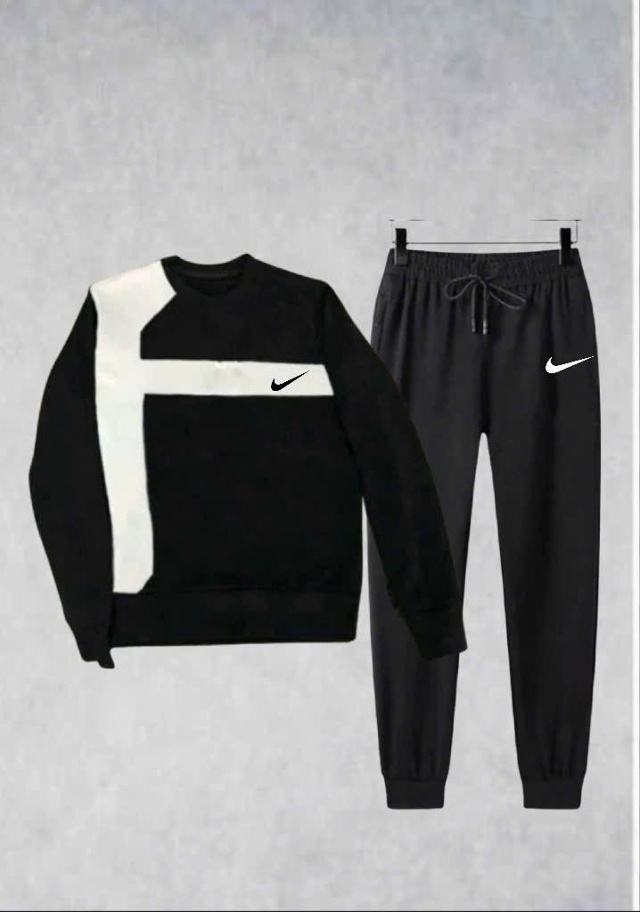 Спортивный костюм 23158363