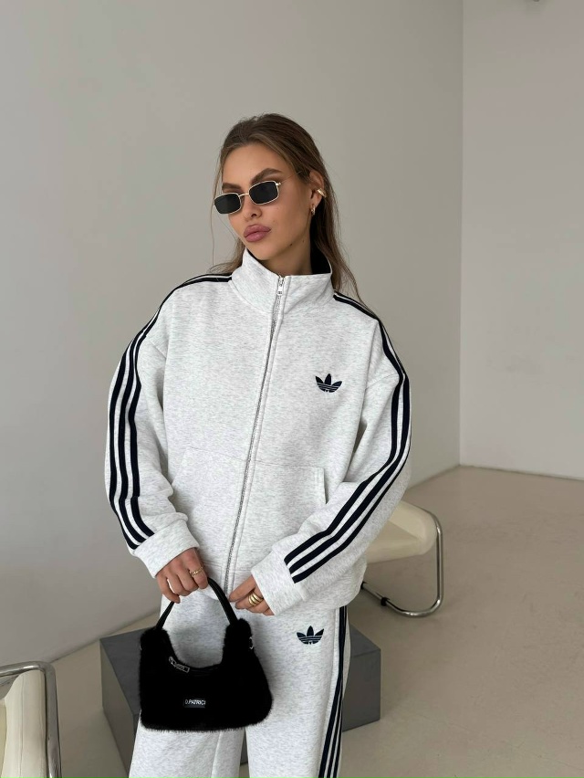 Спортивный костюм 23158290