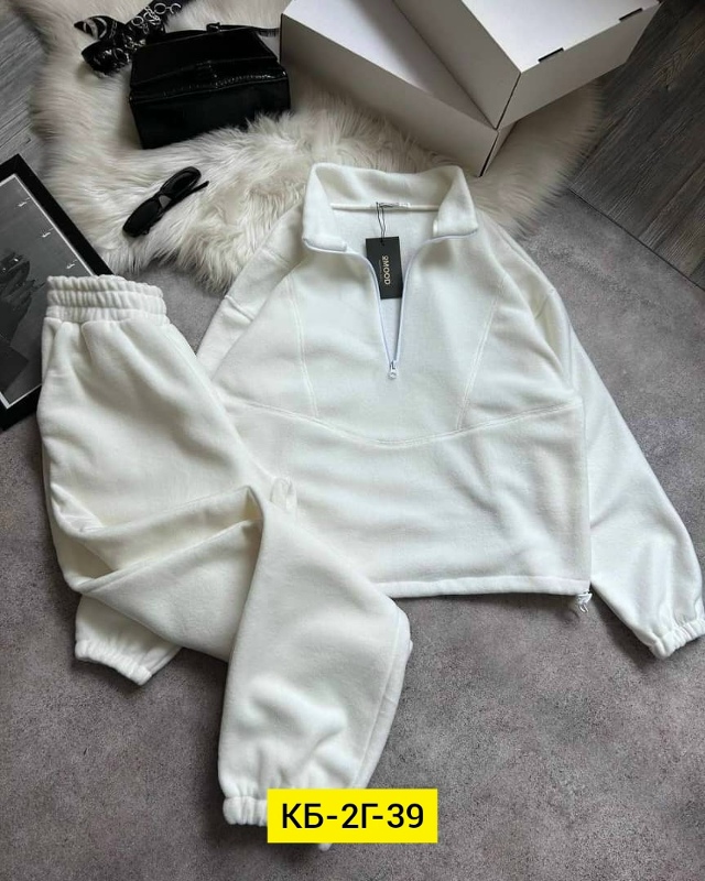 Спортивный костюм 23161646