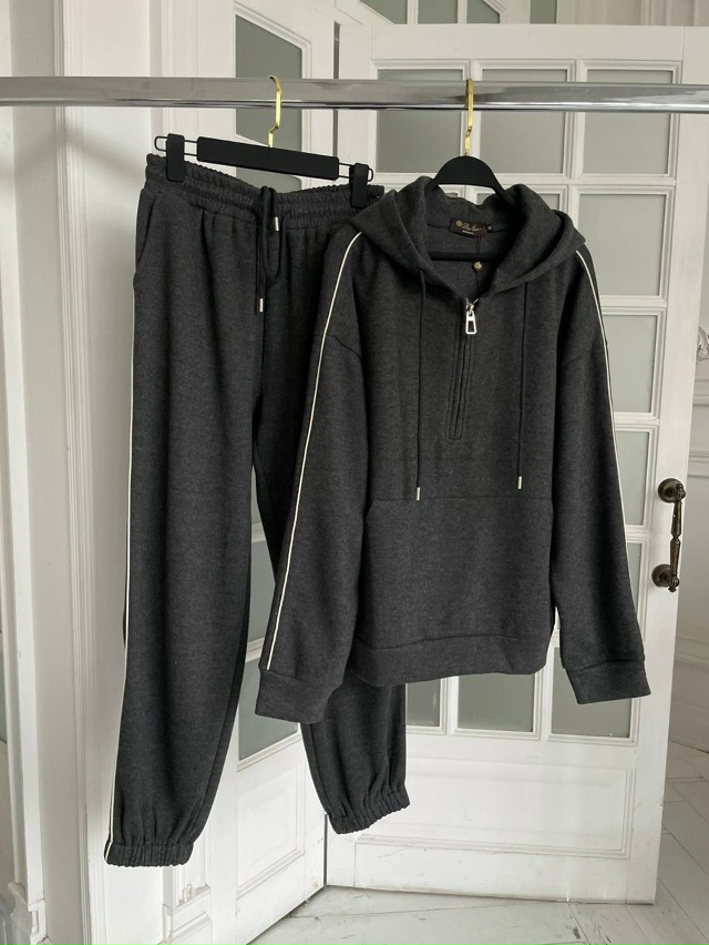 Спортивный костюм 23160997