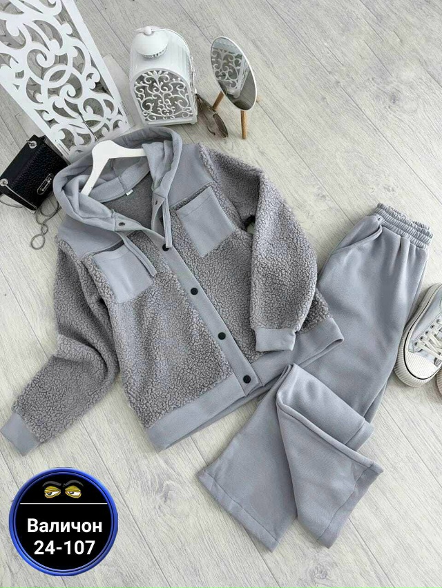 Костюм 23162055