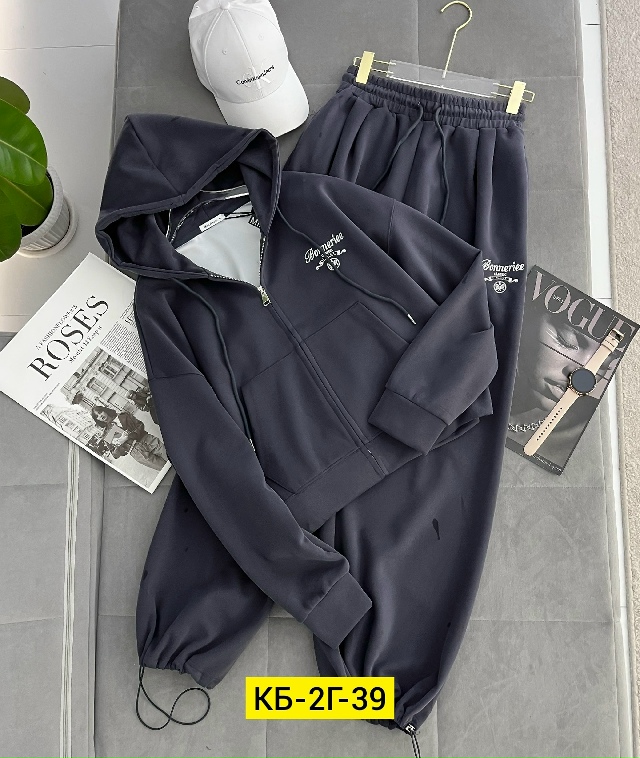 Спортивный костюм 23161979