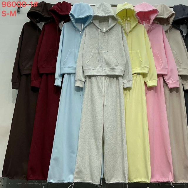 Спортивный костюм 23162810