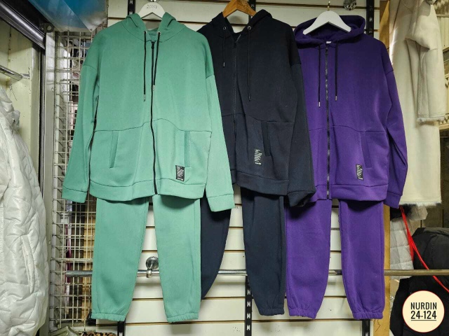 Спортивный костюм 23163398