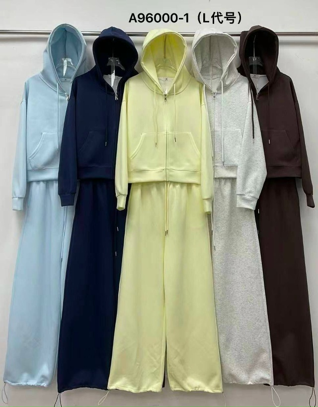 Спортивный костюм 23162810