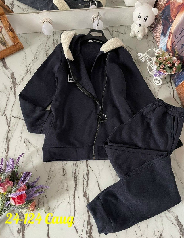 Спортивный костюм 23164808