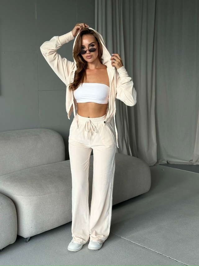 Костюм 23164428