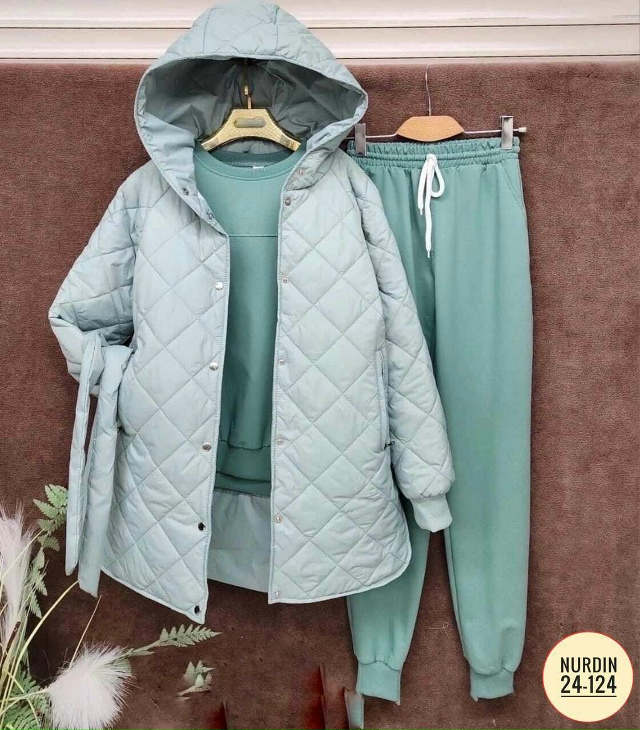 Спортивный костюм 23164939