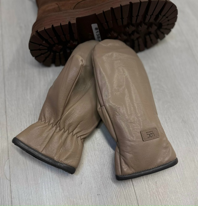 Перчатки 23165371