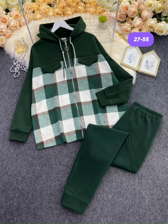 Спортивный костюм 23168715