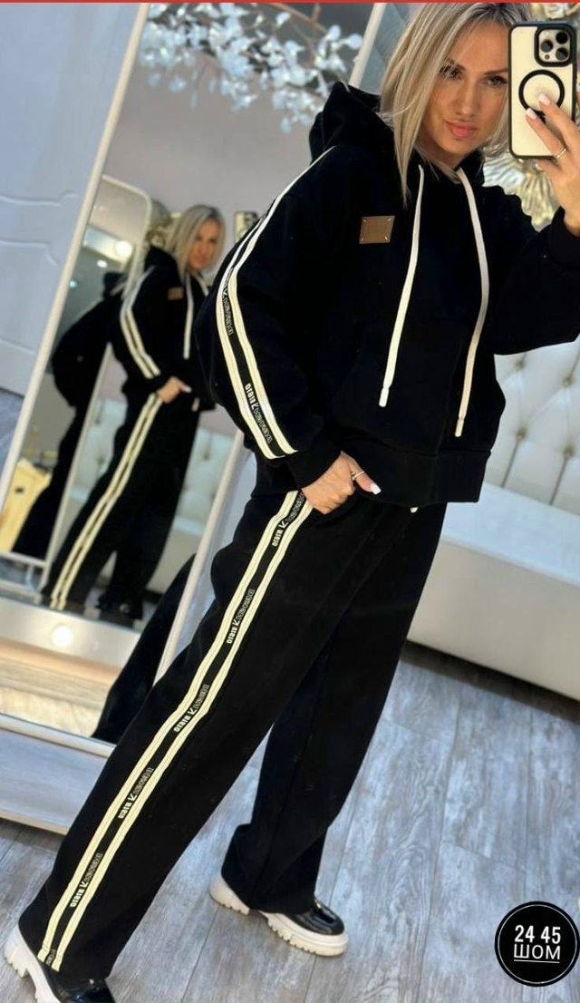 Спортивный костюм 23168574